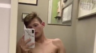blond twink JO for cam in front of mirror (1'01'')