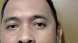 Gay Sex : Indonesian Bear with small dick jerk off
