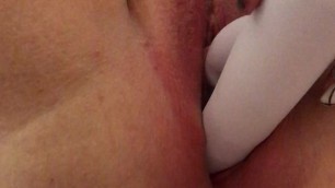 Chicky fucking her fat wet pussy