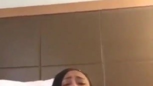 amiga soltera necesitada de verga se pajea