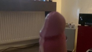 Auf der Couch abspritzen (stroke my dick in Couch)