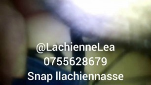 Lea je prend la cartouche du matin
