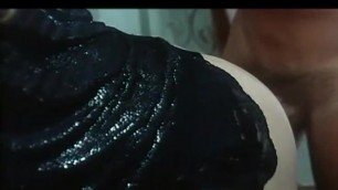 Lezioni private di calde cinquantenni (Full Porn Movie)