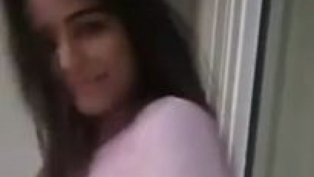 Poonam pandey sexy nipples