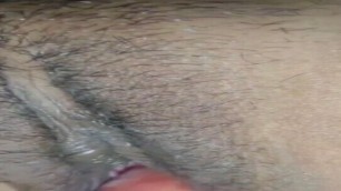 Put carrots in the neighbor's pussy and spilled water and what happened after that, the neighbor had fun with the pussy