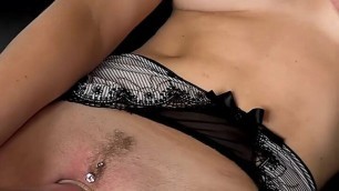 Ich massiere vollbusige Milf, damit sie abspritzt