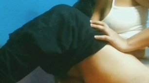 Aaj phir cousin aunty ki sexy beti neetu mere se chudane aayi or doggy style and cowgirl position fucking
