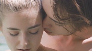 BUSTY GIRL GETS FUCKED IN THE POOL - EVA ELFIE