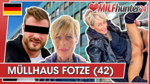 MILF Hunter Lets Skinny Vicky Hundt Suck his Dick before the Fucking! Milfhunter24