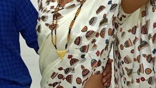 White sadi me ap aur bi sundar dikhati ho