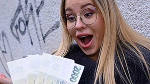 Public Agent – Hot looking MILF in Glasses has a perfect body for a hard quick pov fuck