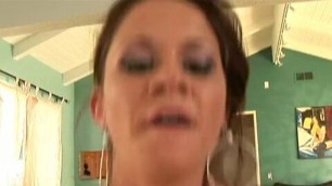 Portland bitch Savannah Stern gets a massive facial during casting