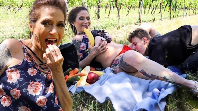 I found a Cougar Enjoying Banana at a Picnic