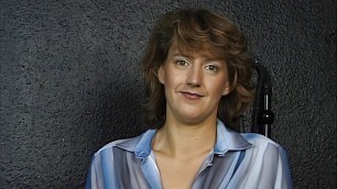 brunette milf bekommt bei domina multiple orgasmen