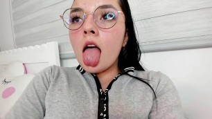 Sexy Colombian Pavlova Colucci with the face of an innocent girl and wearing glasses shows you her wet and slimy pussy,