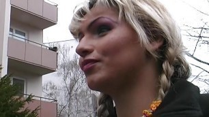 Two amazing-looking German babes pleasing each others pussies