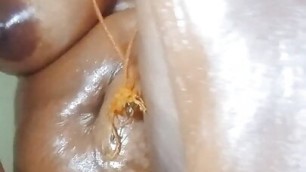 Indian Tamil aunty full oil massage
